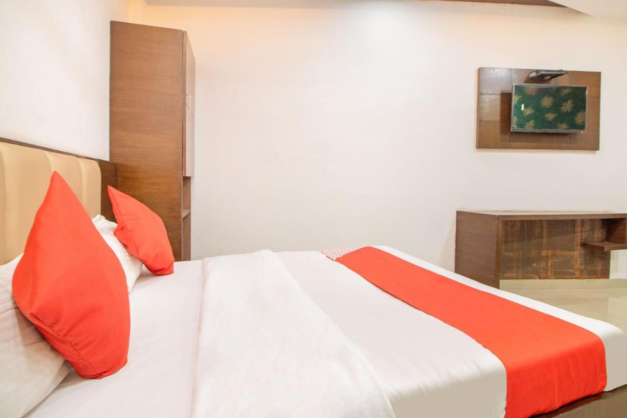 Oyo 48489 Adarsh Plaza Ξενοδοχείο Saharanpur Εξωτερικό φωτογραφία